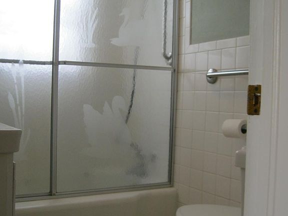 5th image of 2133 Fairmont Ave
