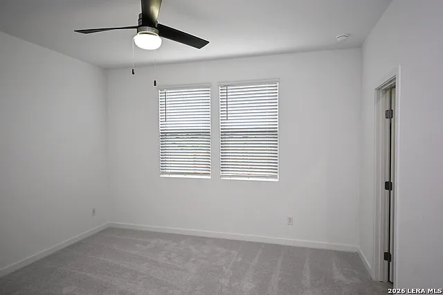 261 Elk Ave — Photo 15