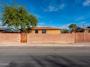 834 W Calle Medina, Tucson, AZ 85756