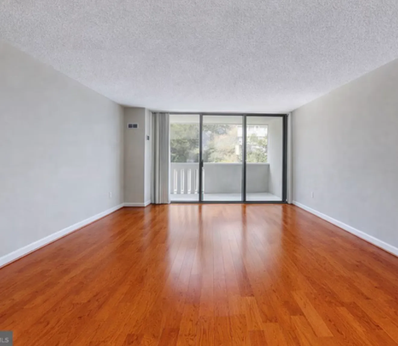 6101 Edsall Rd — Photo 1