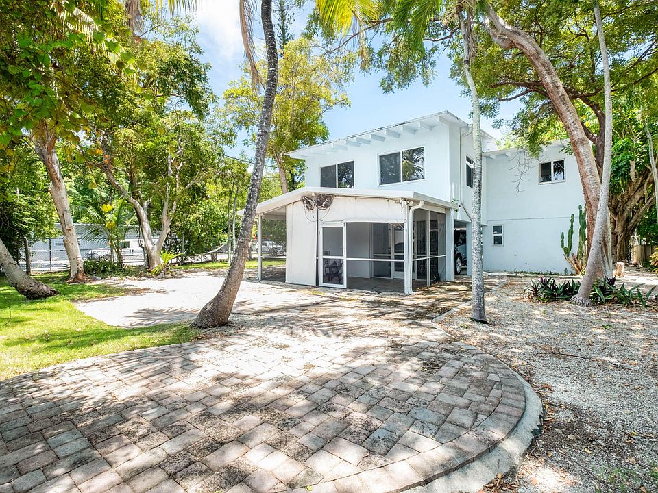 1st image of 645 Ponce De Leon Blvd