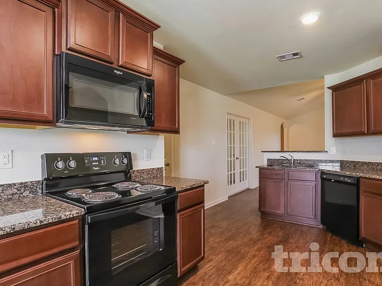2310 Regatta Ln — Photo 5