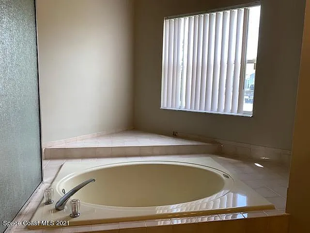 1098 Elmsford St NW — Photo 22
