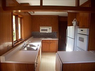 3rd image of 2608 Burtus Dr