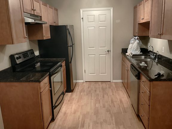 2nd image of 1360 Brook St APT F