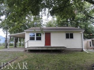 108 W 6th St, Delavan, IL 61734