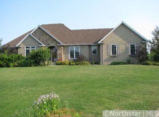 9091 Overland Dr, Prior Lake, MN 55372