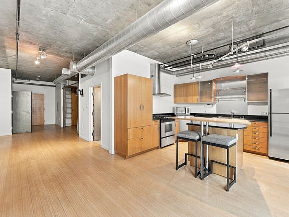 2nd image of 1401 Wewatta St Unit 202
