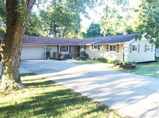 3226 W Silverleaf Ave, Springfield, MO 65807