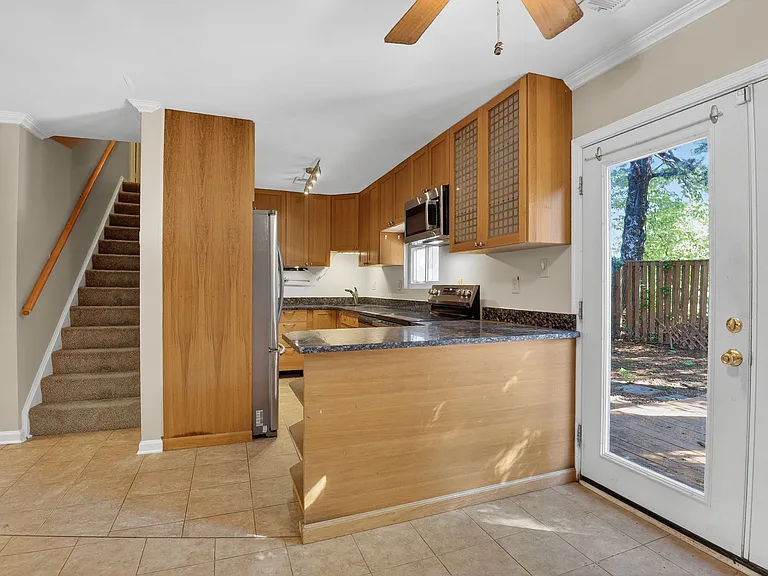 11306 Geddys Ct — Photo 6