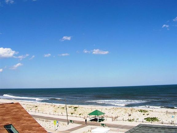 5th image of 611 N Ocean Ave