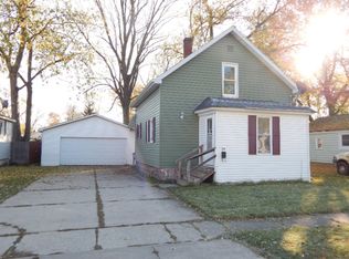 164 Loomis St, Sparta, MI 49345