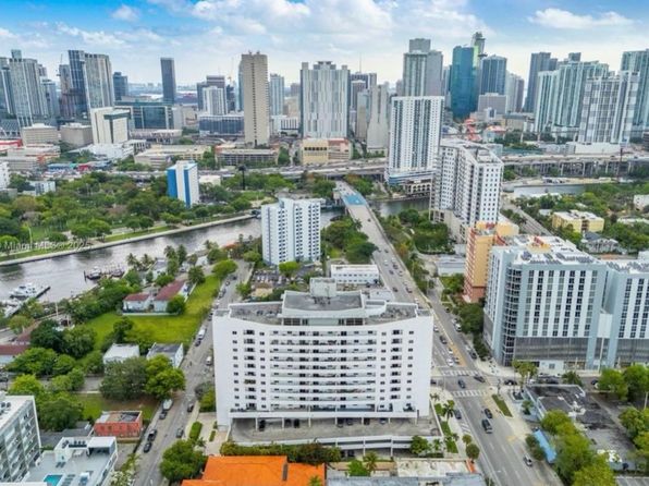 36 NW 6th Ave APT 901