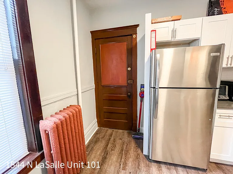 1544-50 N. LaSalle Blvd. — Photo 4
