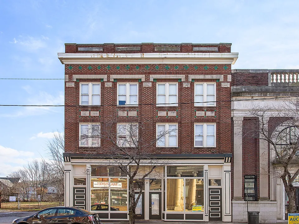 1126 Hull St