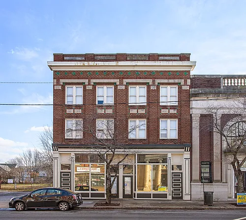 1126 Hull St Photo 1