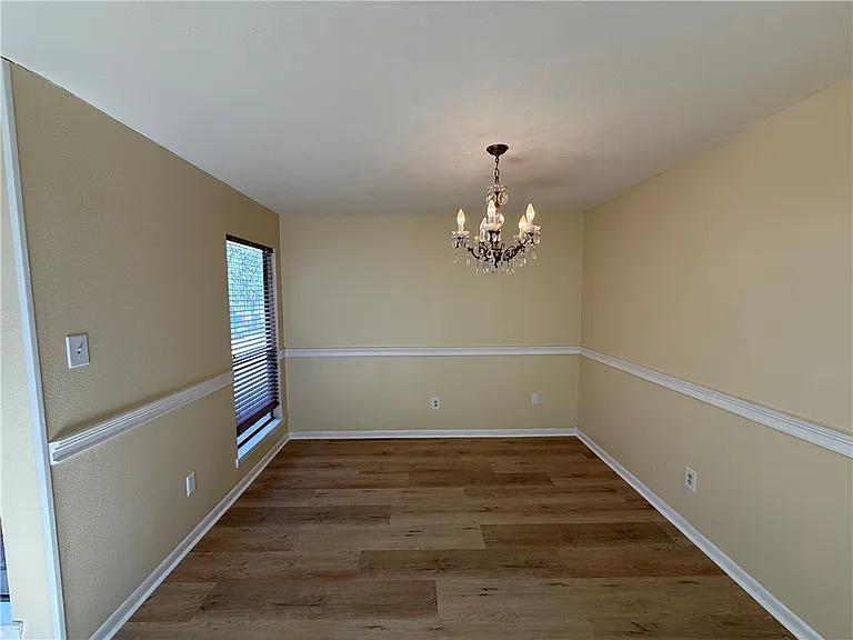 1805 Quail Run — Photo 3