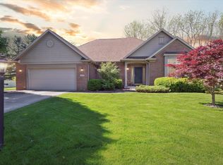 1916 Greenwood Dr, Goshen, IN 46526