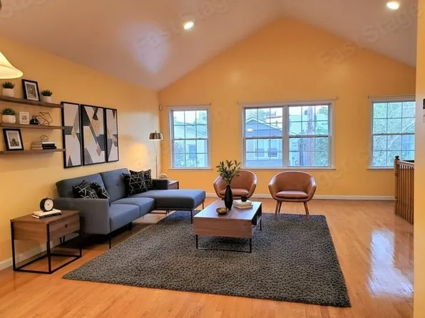 27 Jewett Avenue image 1 of 24