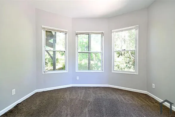 3300 Windsor Ave #1 — Photo 29