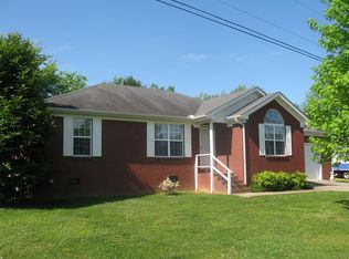 10 Melody Ln, Fayetteville, TN 37334
