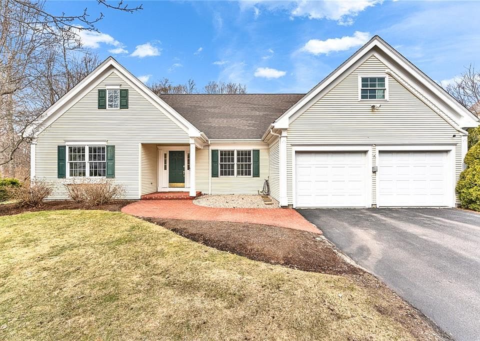 1st image of 15 Jessica Ln