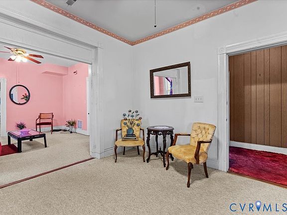 3rd image of 1619 Oakwood Ave