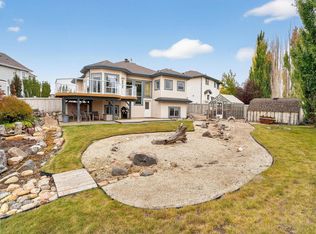 576 Glenwright Cres NW, Edmonton, AB T5T 6K8