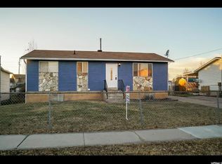 2260 S Main St, Clearfield, UT 84015