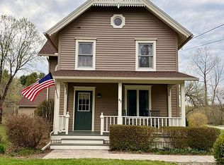 49 Church St, Stockbridge, MA 01262