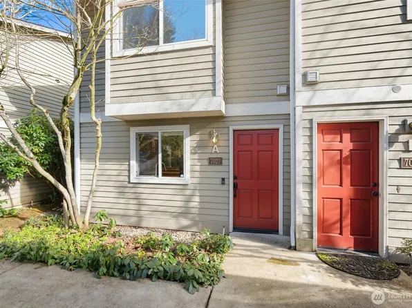 7027 210th Street SW #A, Lynnwood, WA 98036