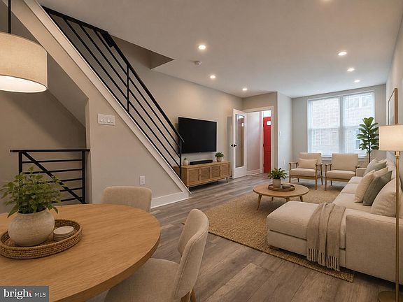 4th image of 2131 Mountain St
