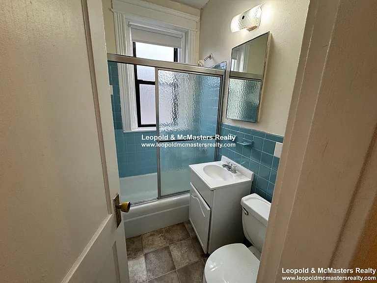 1124 Commonwealth Ave — Photo 40
