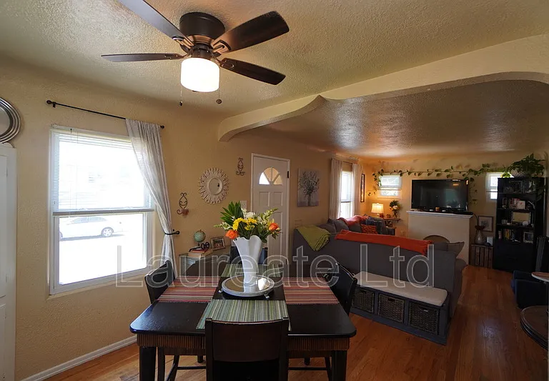 161 E Eastman Ave — Photo 2