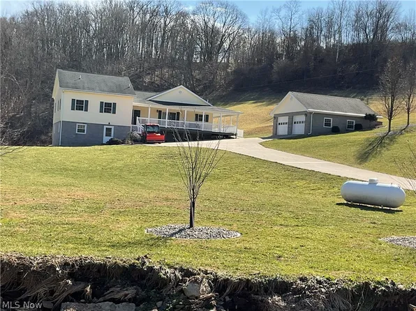 47 Gamble Run Rd, New Martinsville, WV 26155