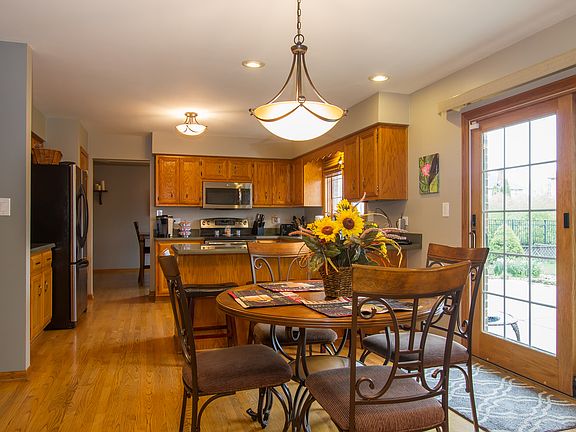 4th image of 852 Spinnaker Dr