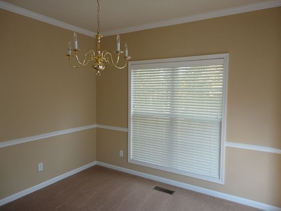 5th image of 4209 Clovelly Dr