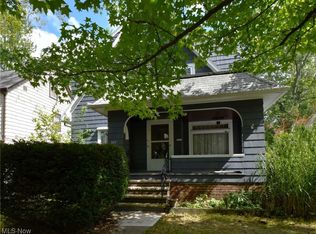 927 Englewood Rd, Cleveland Heights, OH 44121