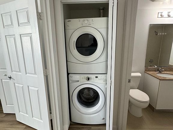 4th image of 222 NW 26th St #2121