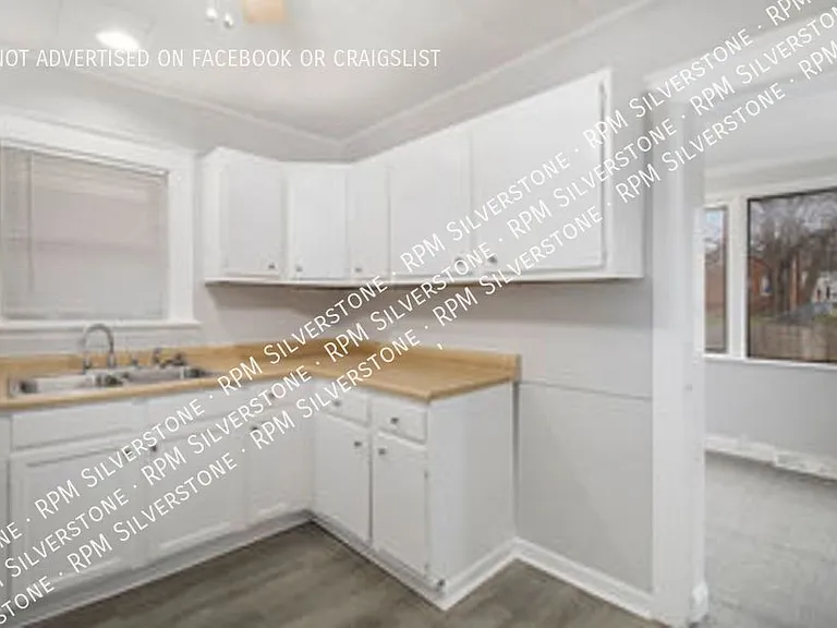 30 N Sanford St — Photo 9