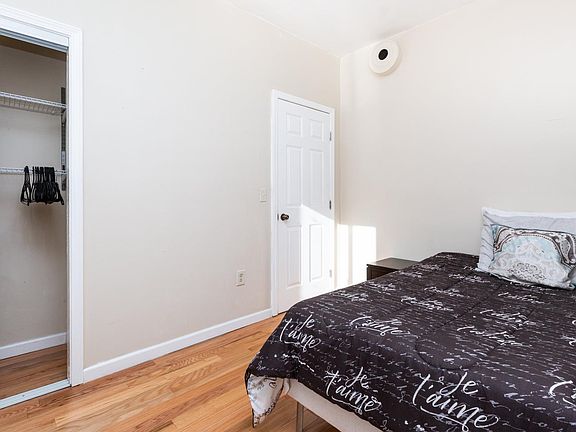 5th image of 525 Stockton St #D