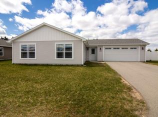 1886 Finch Dr, Traverse City, MI 49685