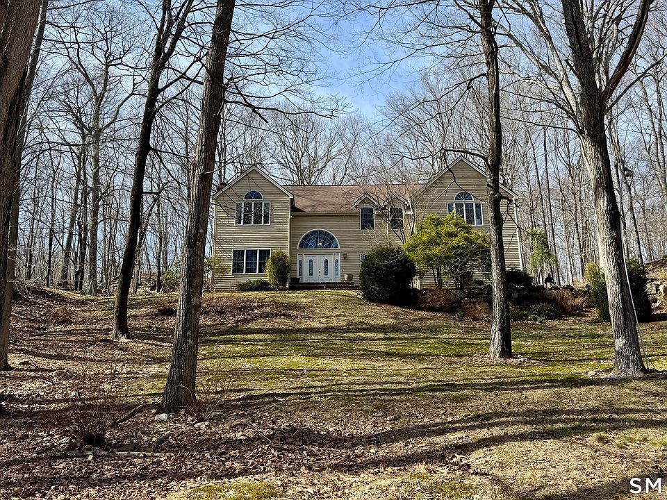 1st image of 123A Peaceable Street