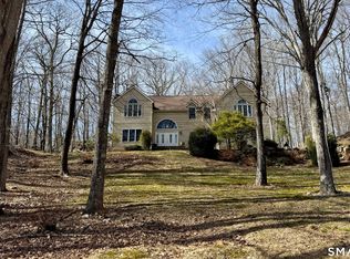 123A Peaceable St, Redding, CT 06896