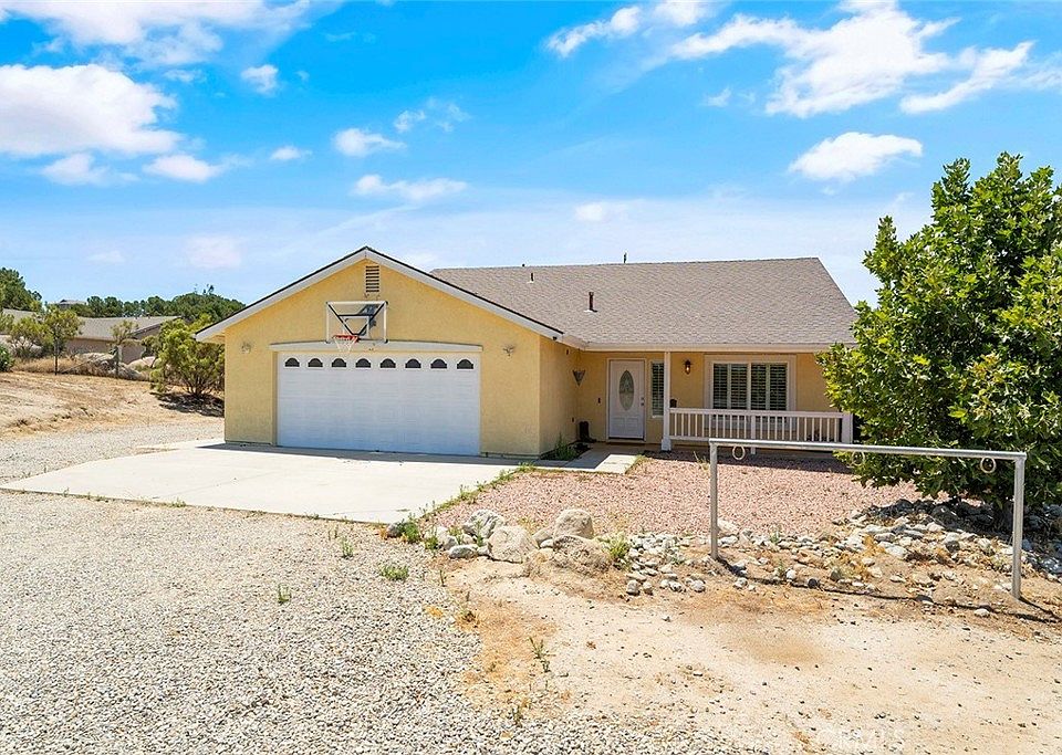 1st image of 48920 Arroyo Way