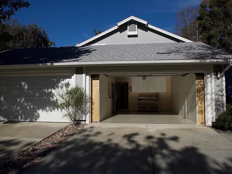 411 Windjammer Cir — Photo 18