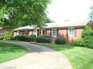 355 Knollwood St, Winston Salem, NC 27104