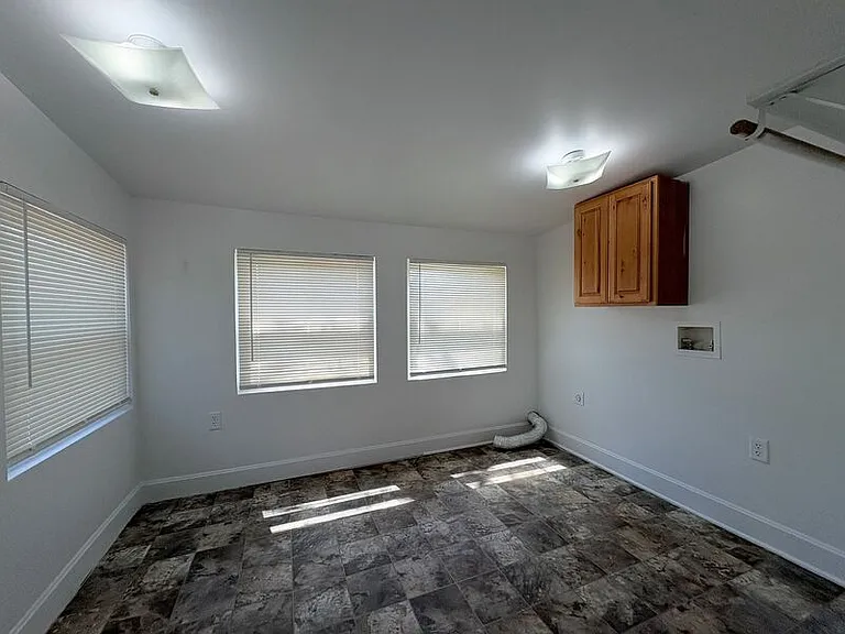 523 W Maple Ave #2-A — Photo 6