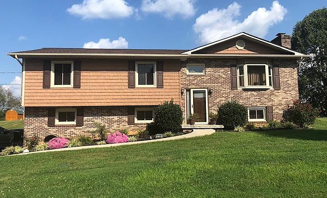 1st image of 210 Nuckles Dr
