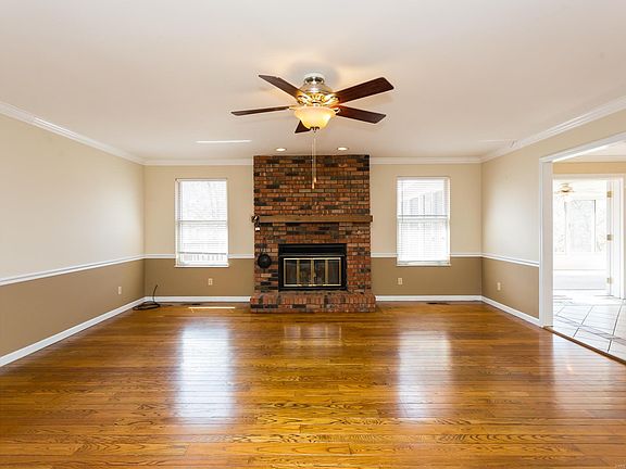 5th image of 4880 Vermilion Dr